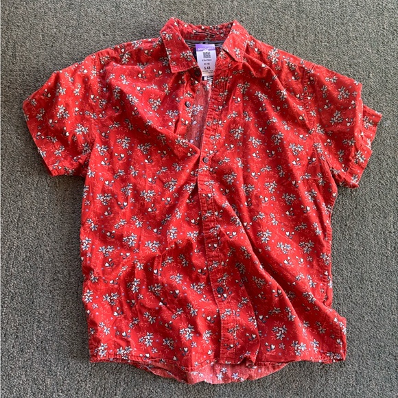Old Navy Men's Red Floral Button Down Shirt - Picture 1 of 1